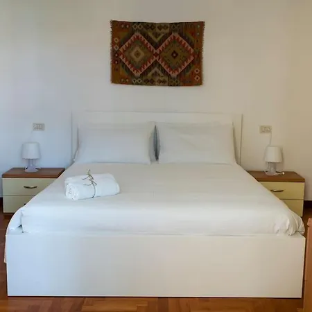 公寓 Spacious In Strategic Location - *