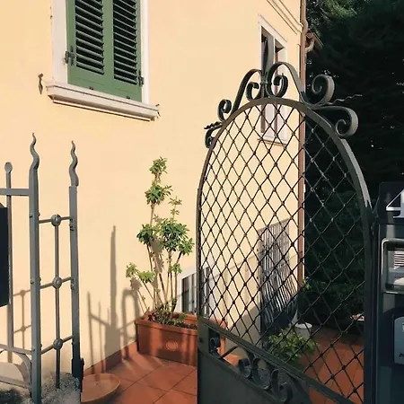 Spacious In Strategic Location -