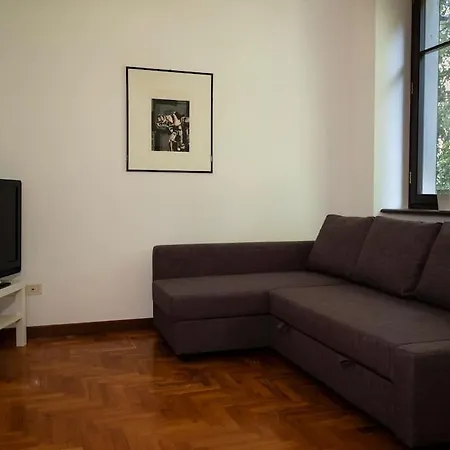 Spacious In Strategic Location - Appartamento