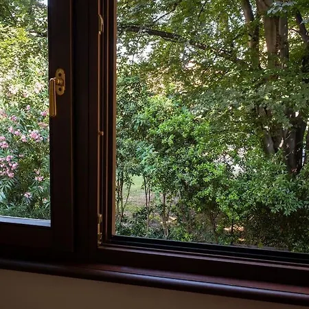 公寓 Spacious In Strategic Location - *