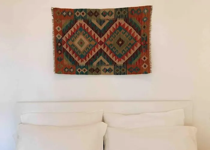 Spacious In Strategic Location -