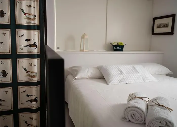 Spacious In Strategic Location - *