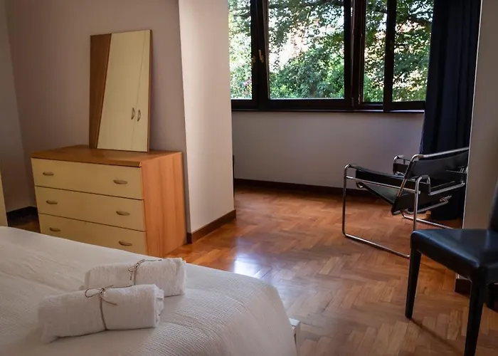 Spacious In Strategic Location - Appartamento